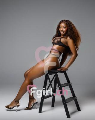 Naomi - Erotische Masseurin in Sion
