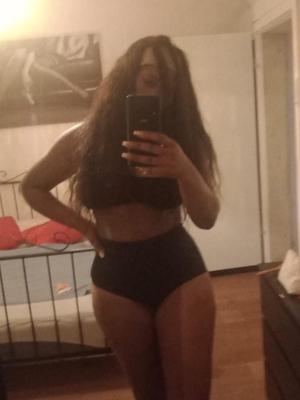 Naomi - Bombaaa, j’ai envie de toi! 🔥🔥