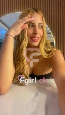 Naomi - Escort in Cité-Centre
