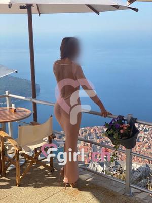 Natalia - Masseuse érotique à Genève
