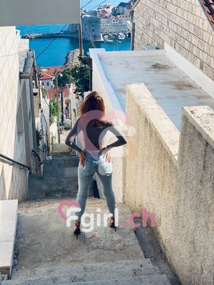 Natalia - Masseuse érotique à Genève
