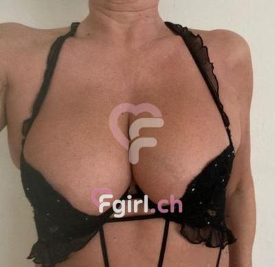 Nath - Masseuse érotique à Genève
