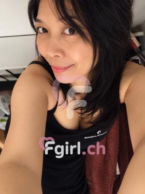 Nene - Erotic masseuse in Sion
