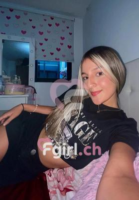 Nia - Escort en Renens
