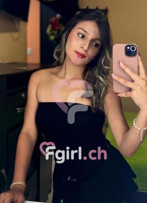 Nia - Escort en Renens