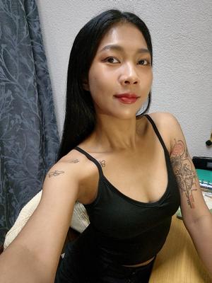 Nicha - Erotic masseuse in Nyon
