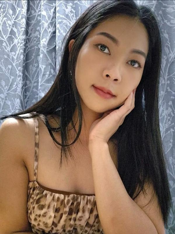 Nicha - Erotische Masseurin in Nyon
