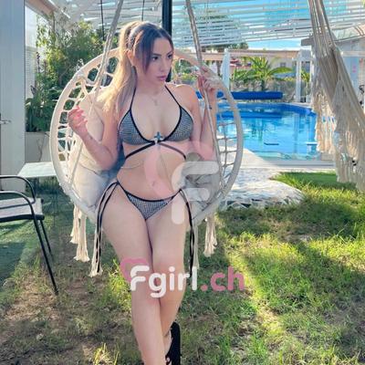 Nicol - Escort in Montreux
