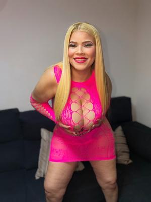Nicole - Escort in Visp
