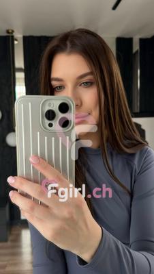 Nicole - Escort in Genf