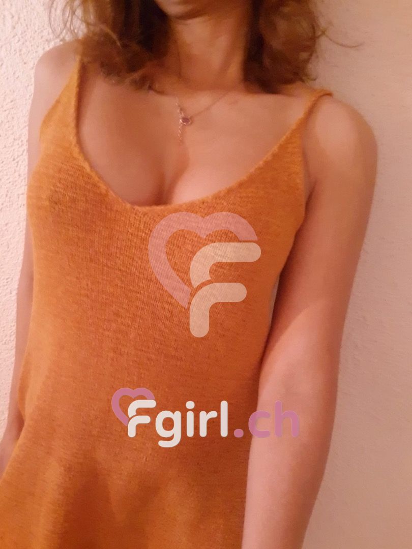 Niki Thai escort Neuchâtel