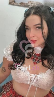 Nikol - Escort in Prilly
