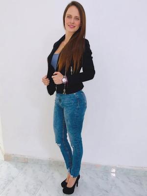 Nikol - Escort a Bulle
