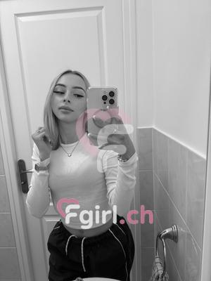 Niky - Massaggiatrice erotica a Genève
