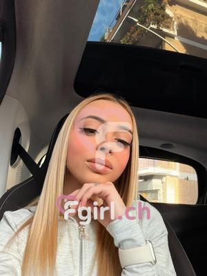 Niky - Massaggiatrice erotica a Genève
