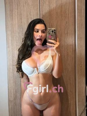 Niky - Escort in Montreux
