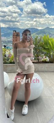 Nila - Escort en Fribourg
