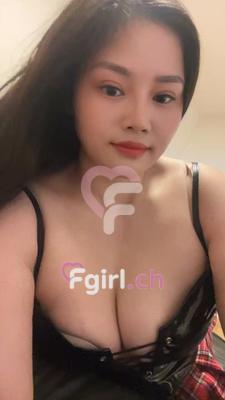 Nina - Escort à Nyon
