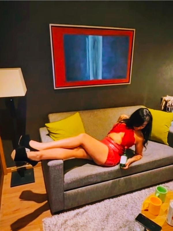 Nina - Escort en Genève
