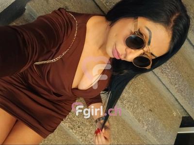 Nina - Escort en Genève

