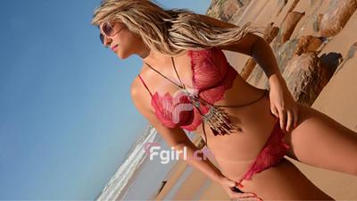 Nina - Escort à Sion
