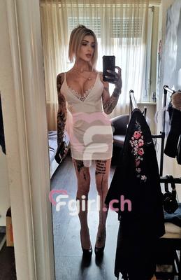 Nina - Escort in Geneva