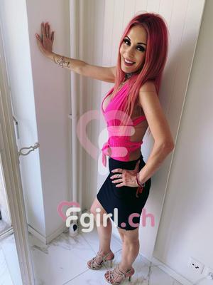 Nina - Escort à Genève
