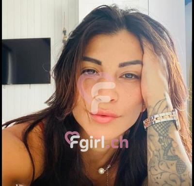 Nina - Escort in Genf
