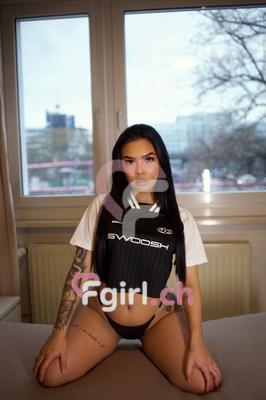 Nina - Escort in Geneva
