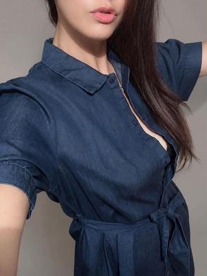 Nina - Massaggiatrice erotica a Nyon
