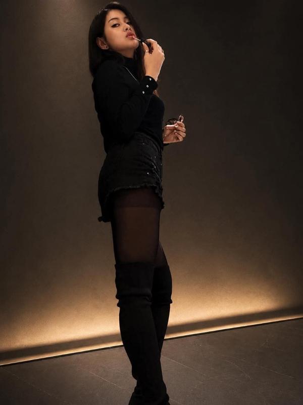 Nina - Erotic masseuse in Nyon

