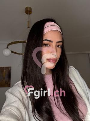 Nina - Escort in Geneva