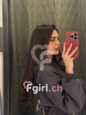 Nina - Escort in Geneva