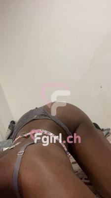 Nina - Escort à Sierre
