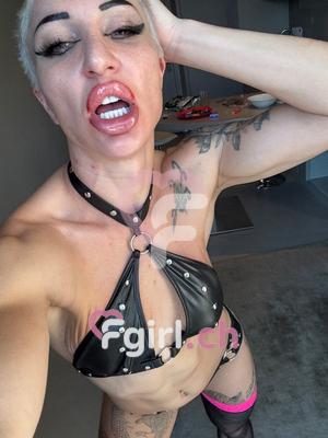 Nina Cox - Escort in Morges
