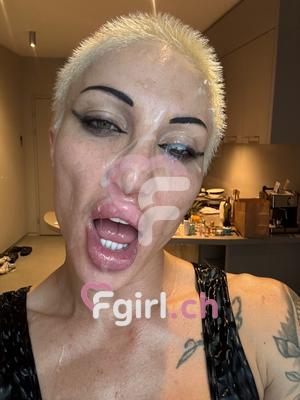 NinaCox Fetis - Dominatrice BDSM à Morges