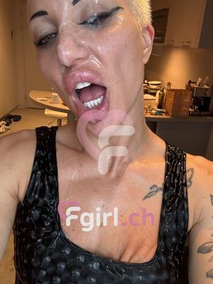 NinaCox Fetis - Dominatrice BDSM à Morges