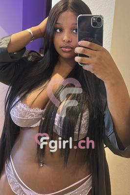 Noemie - Escort in Genf
