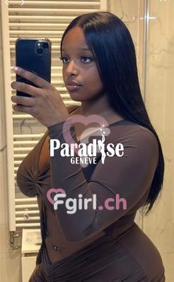 Noemie - Escort in Genf
