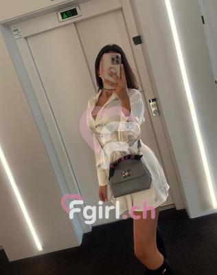 Noha - Escort in Eaux-vives

