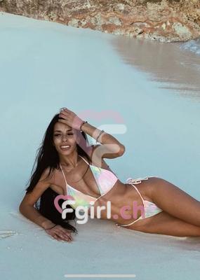 Nora - Escort à Genève

