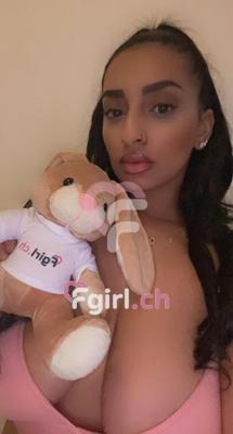 Nora - Escort in Genf