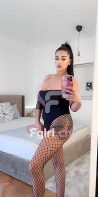 Nora - Escort in Genf
