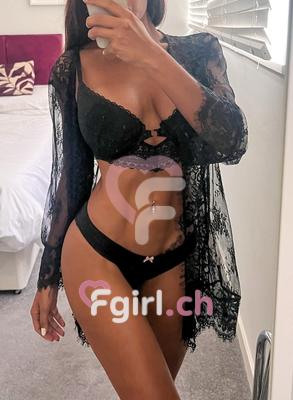 Nora - Escort in Genf
