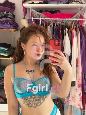 Nora - Escort in Eaux-vives