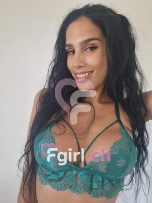 Nuria - Escort en Genève
