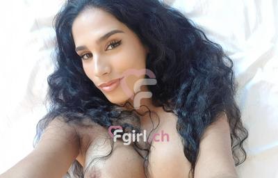 Nuria - Escort en Genève