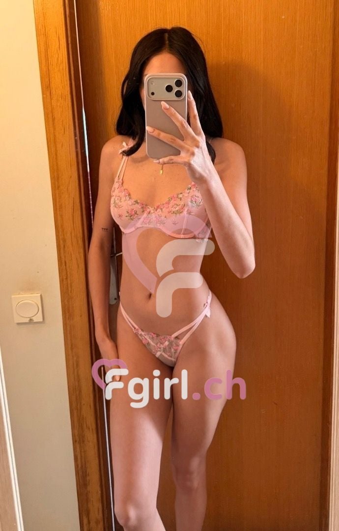 Olivia – Carouge photo 4