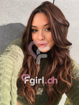 Omai - Escort en Fribourg
