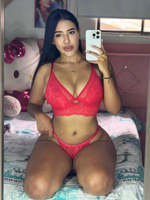 Pamela - Escort in Genf
